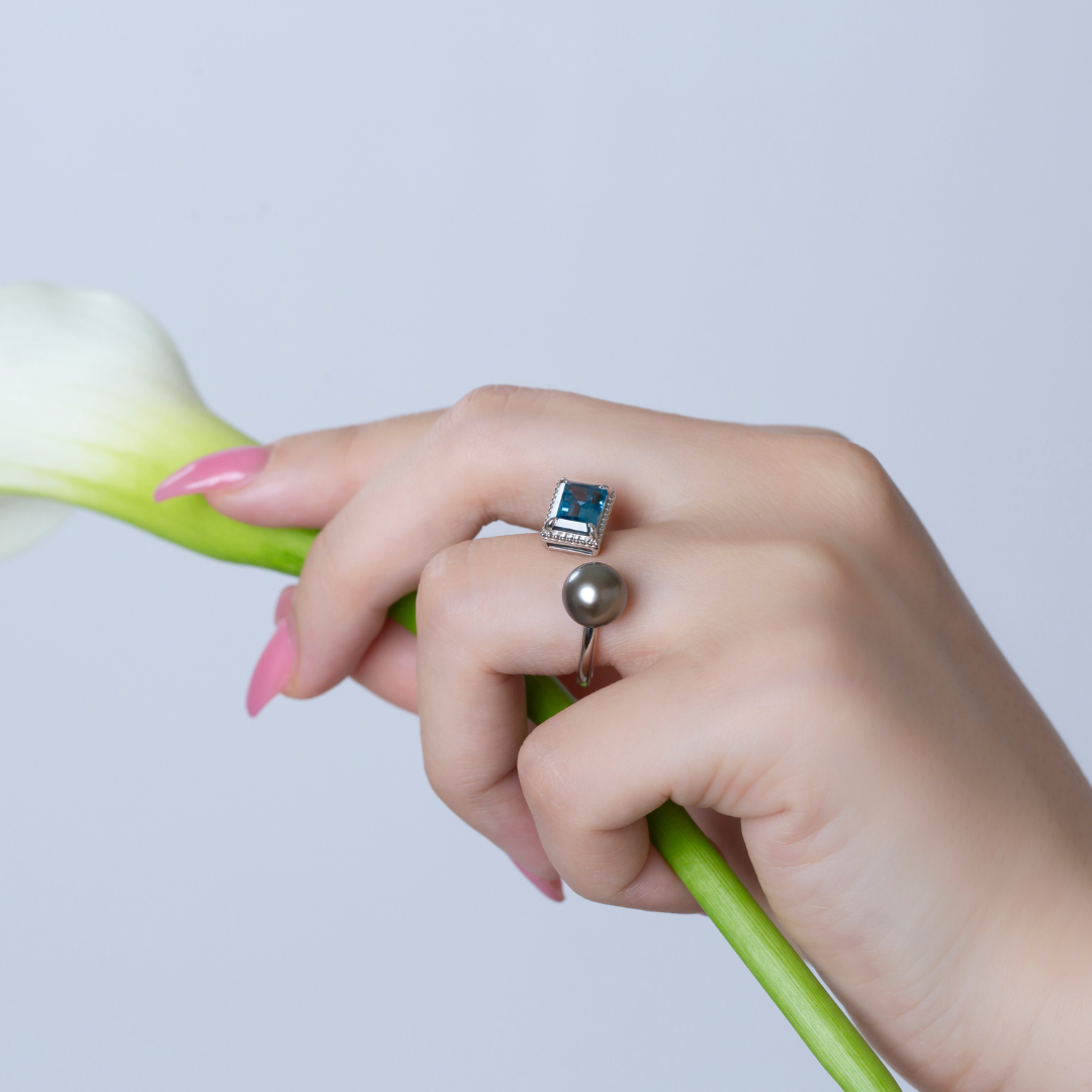 Pt900 Peony（ピオニー）リング